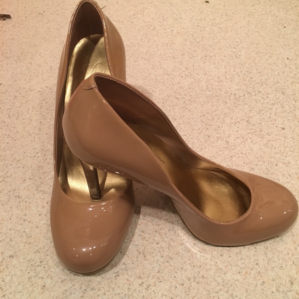 Jessica Simpson nude heels